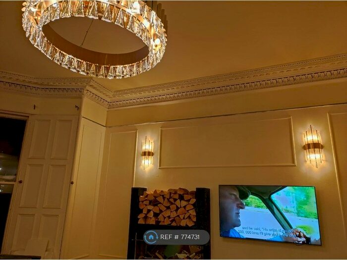 2 Bedroom Flat To Rent In Hartington Gardens, Edinburgh, EH10