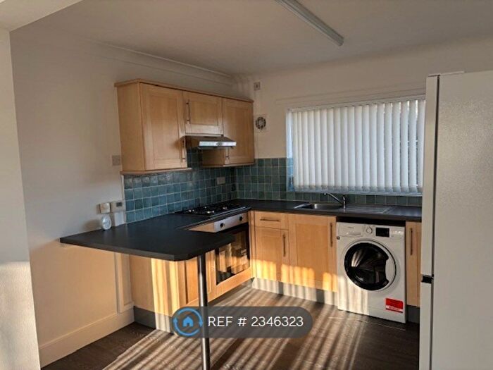 1 Bedroom Flat To Rent In Lindholme, Lindholme, Doncaster, DN7