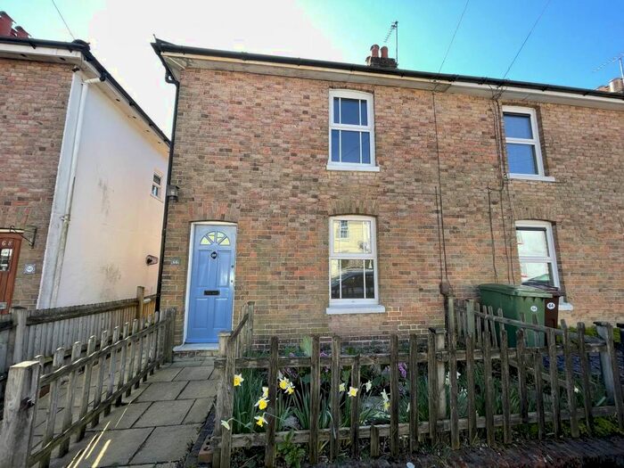 2 Bedroom Property To Rent In Cromwell Road, Tunbridge Wells, Kent, TN2