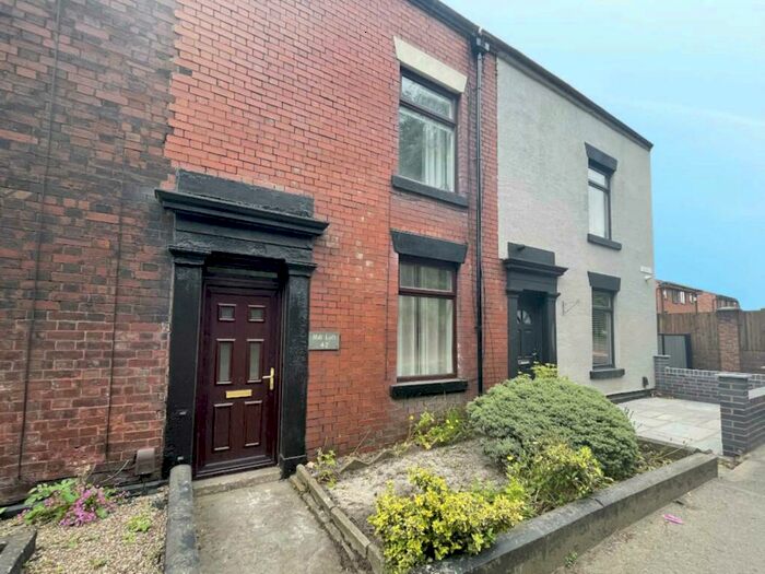 3 Bedroom Terraced House To Rent In The Goats, Shaw, OL2