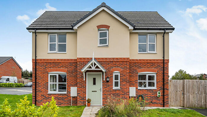 2 Bedroom Semi Detached House For Sale In Ghyll Close, Preston, PR3