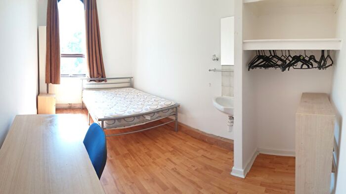 10 Bedroom Detached House To Rent In Parsonage Road, Withington, Manchester, M20