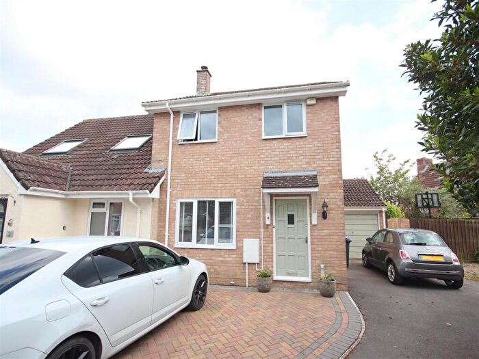 3 Bedroom Semi-Detached House For Sale In Hancock Close, Chippenham, SN15