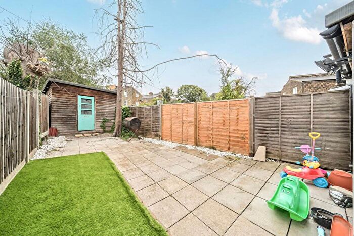 5 Bedroom Semi Detached House For Sale In Melbourne Grove, East Dulwich, London, SE22