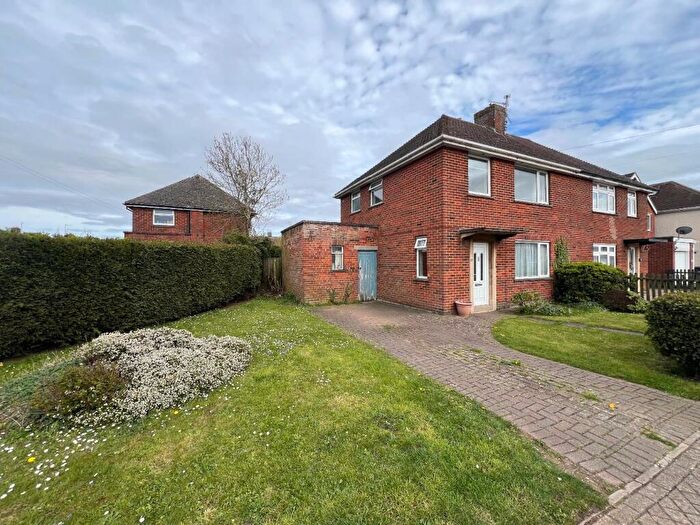 3 Bedroom Semi Detached House For Sale In Greening Road, Rothwell, Kettering, NN14