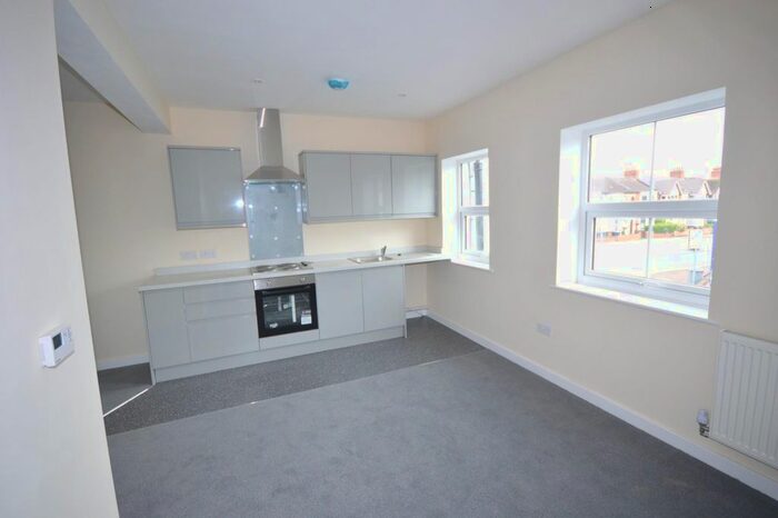 1 Bedroom Flat To Rent In Harlestone Road, Northampton, NN5