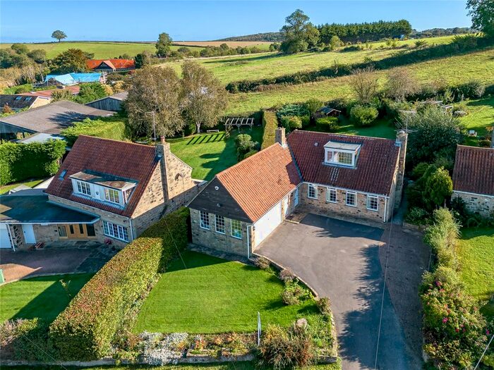 4 Bedroom Detached House For Sale In Jewitt Lane, Collingham, LS22