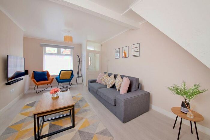 2 Bedroom Flat To Rent In Lowell Street, Liverpool, L4