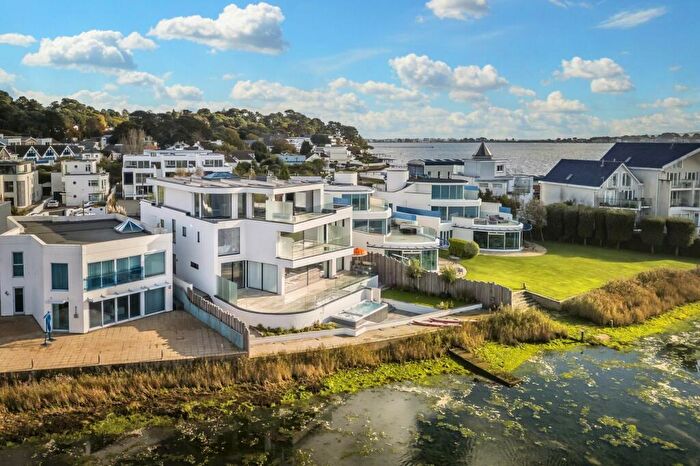 5 Bedroom Detached House To Rent In Salterns Way, Lilliput, BH14