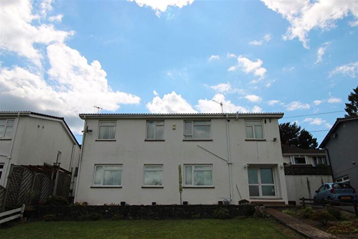 3 Bedroom Detached House For Sale In Lilian Road, Blackwood, NP12