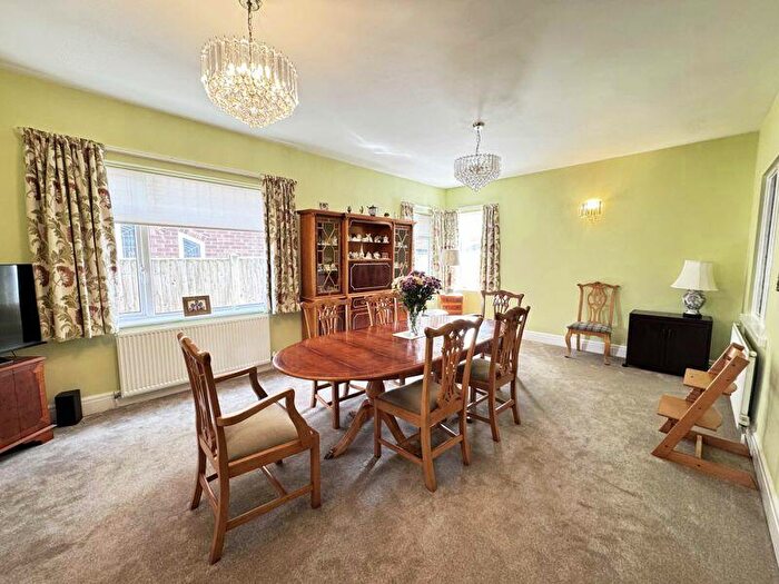 4 Bedroom Detached House For Sale In Victoria Road West, Thornton-Cleveleys, FY5