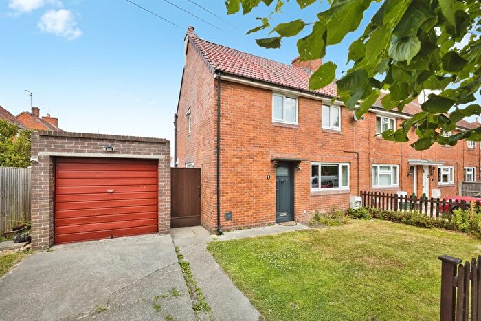 2 Bedroom End Of Terrace House For Sale In Westland Road, Yeovil, BA20
