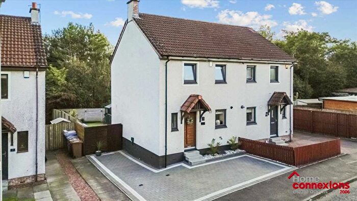 3 Bedroom Semi-Detached House For Sale In Newford Grove, Clarkston, Glasgow, G76