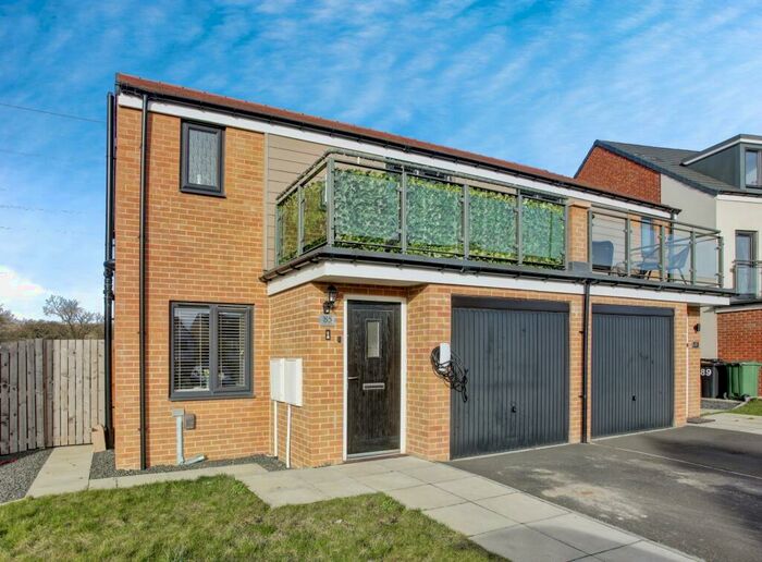 3 Bedroom Semi-Detached House To Rent In Moor Edge Drive, Wallsend, Tyne And Wear, NE28