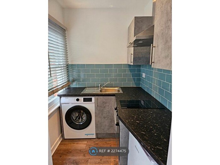 Studio To Rent In Primrose Gardens, London, NW3