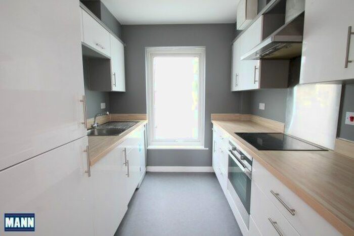 2 Bedroom Property To Rent In Cameron Drive, Dartford, DA1
