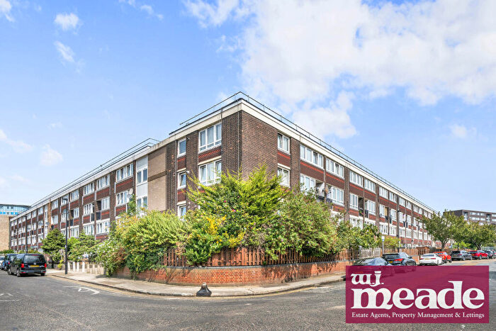 3 Bedroom Flat To Rent In Longnor Road, Stepney Green, E1