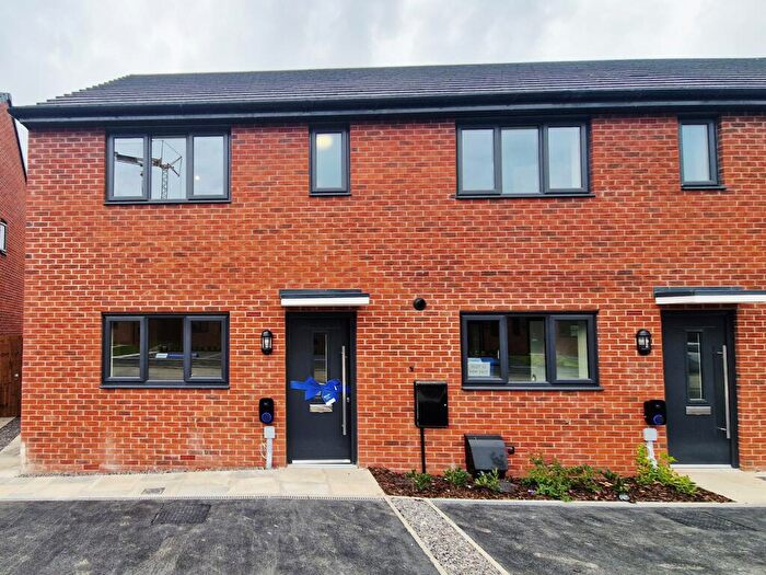 3 Bedroom Semi-Detached House To Rent In Hamilton Way, BB2