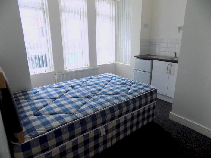 1 Bedroom Studio To Rent In Chatsworth Road, Luton, LU4