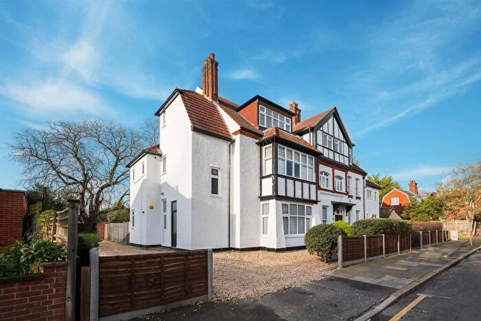 3 Bedroom Apartment For Sale In Homefield Road, Bromley, BR1