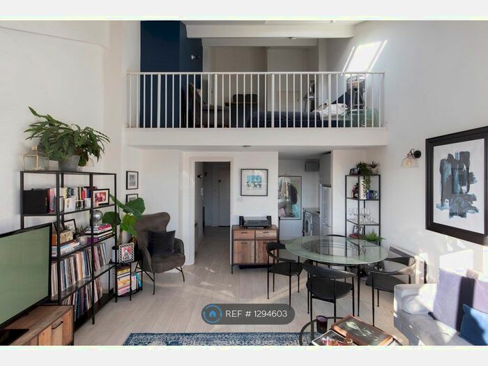 1 Bedroom Flat To Rent In Lexington Building Bow Quarter, London E3