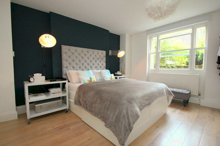 1 Bedroom Apartment To Rent In River Road, Surbiton, KT6