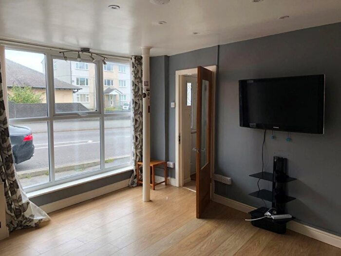 3 Bedroom End Of Terrace House To Rent In London Road, Holyhead, LL65