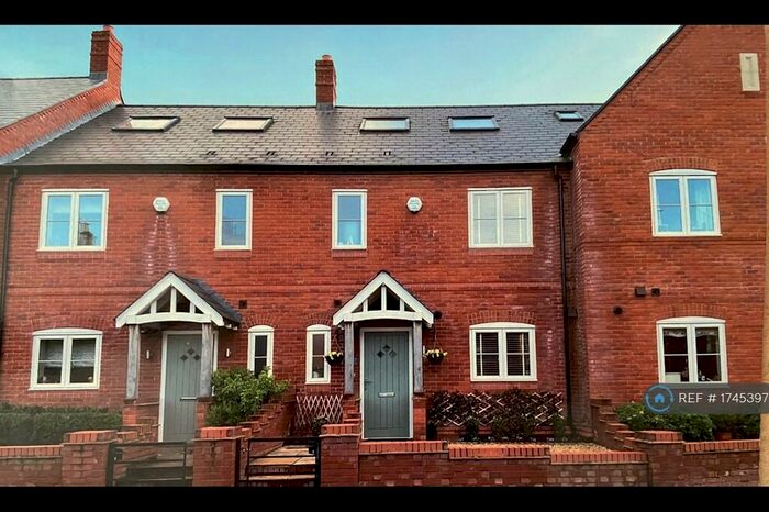 4 Bedroom Terraced House To Rent In Coates Gardens, Charlton Kings, Cheltenham, GL53