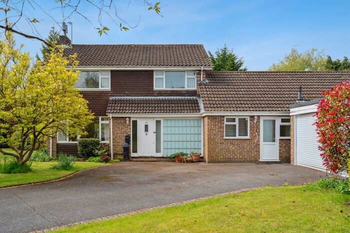 4 Bedroom Detached House For Sale In Woodfield Park, Amersham, HP6