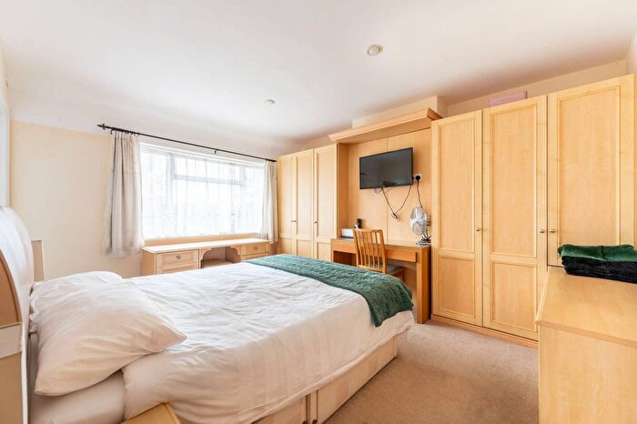 5 Bedroom Property For Sale In Beverley Gardens, Wembley, HA9