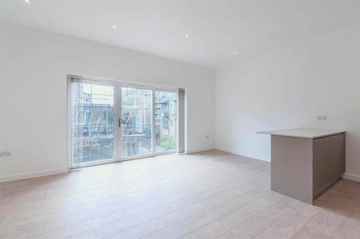 1 Bedroom Flat To Rent In Seven Sisters Road, London, N4