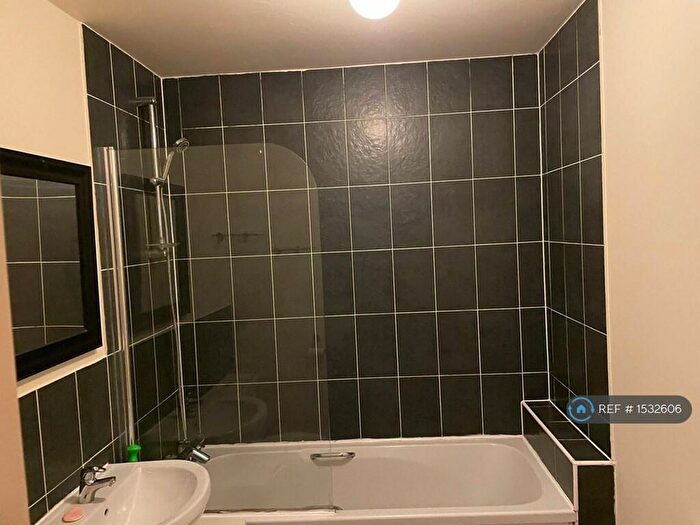 1 Bedroom Flat To Rent In Space, Bristol, BS3