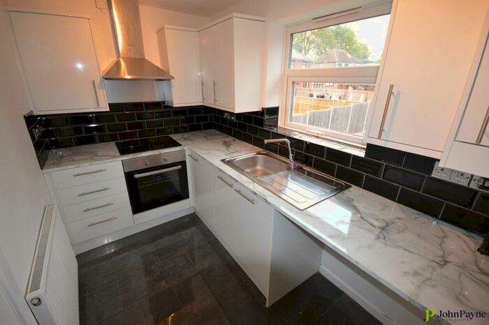 2 Bedroom Maisonette To Rent In Malam Close, Tile Hill, Coventry, West Midlands, CV4