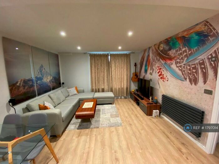 1 Bedroom Flat To Rent In Catherines House, Bristol, BS3