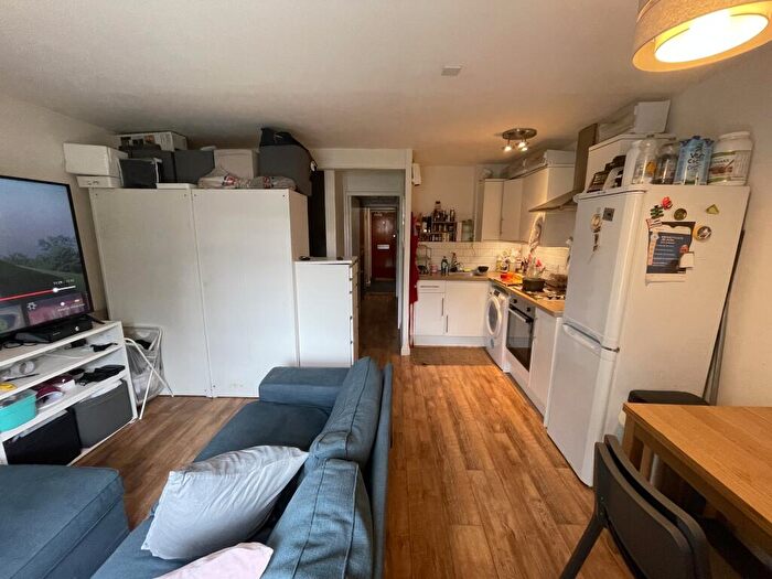 Studio To Rent In Forfield Place, Leamington, CV31
