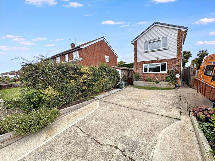 3 Bedroom Detached House For Sale In Station Road, Rainham, Gillingham, Kent, ME8