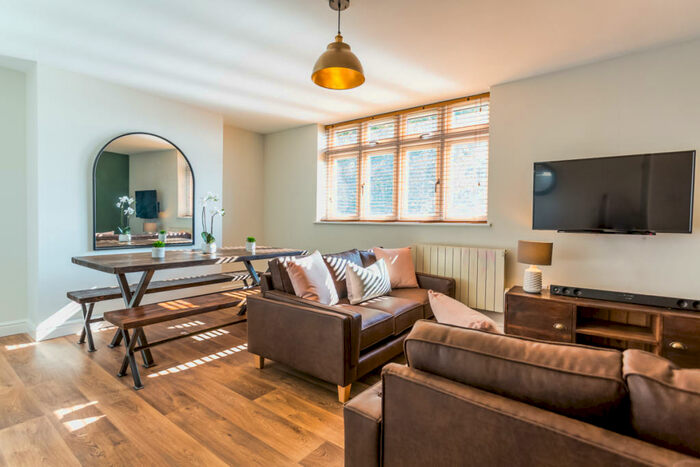 6 Bedroom Flat To Rent In St Hilds Lane, Durham, DH1