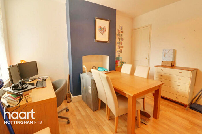 2 Bedroom Terraced House For Sale In White Road, Nottingham, NG5