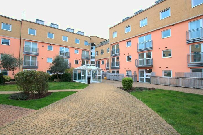 1 Bedroom Flat To Rent In Wooldridge Close, Feltham, TW14