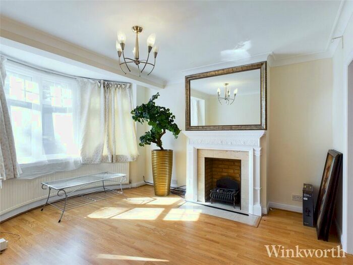 3 Bedroom House To Rent In Twyford Abbey Road, London, Uk, NW10