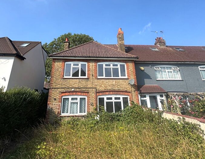 4 Bedroom End Of Terrace House For Sale In Claremont Road, Cricklewood, NW2