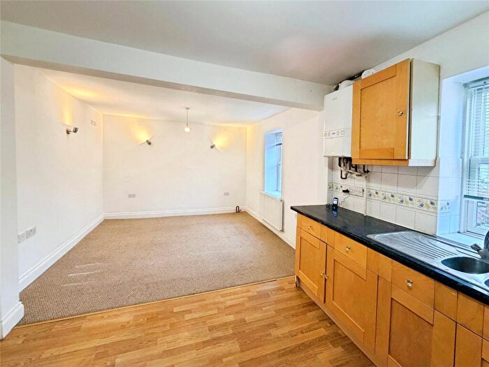 1 Bedroom Flat To Rent In High Street, Deal, Kent, CT14