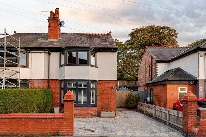 3 Bedroom Semi Detached House For Sale In Filkins Lane, Chester, CH3