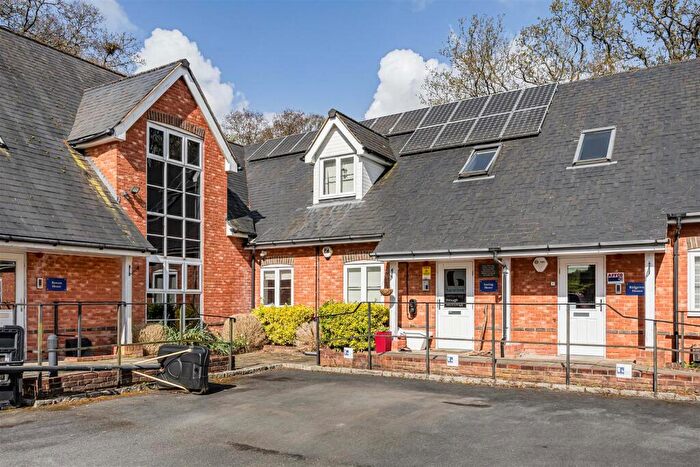 2 Bedroom Apartment For Sale In Long Toll, Woodcote, Reading, RG8