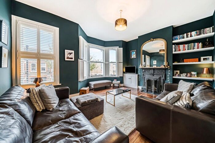 2 Bedroom Flat For Sale In Kildoran Road, Brixton, London, SW2