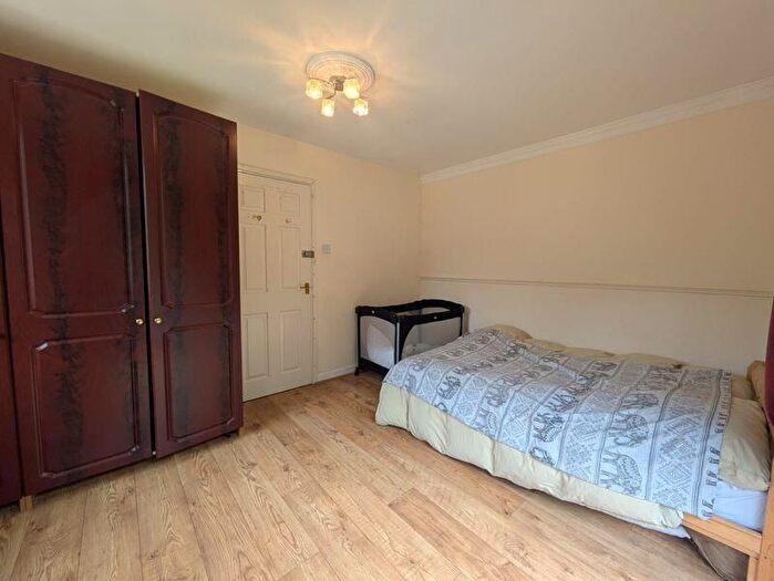 2 Bedroom Flat To Rent In Derby Road, Nottingham, NG7
