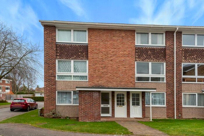 2 Bedroom Maisonette To Rent In Wykeham Crescent, East Oxford, OX4