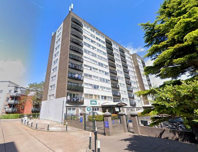 2 Bedroom Flat To Rent In Master Gunner Place, Woolwich, SE18