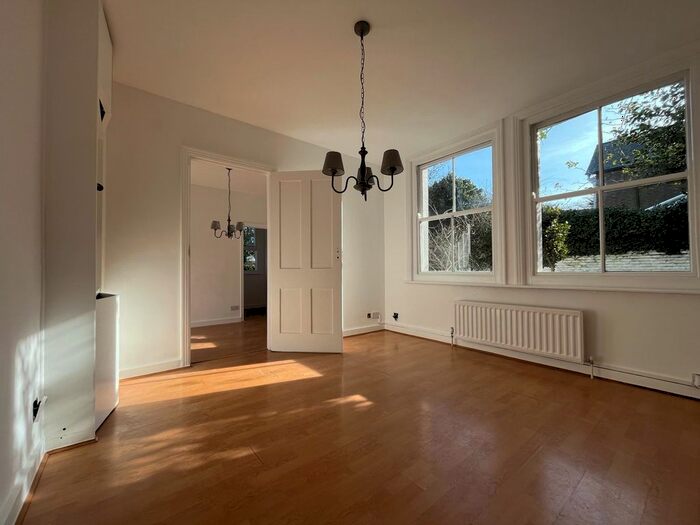 1 Bedroom Flat To Rent In Shakespeare Road, Worthing, BN11