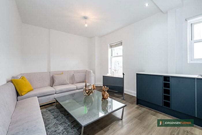 1 Bedroom Flat For Sale In Lancaster Road, Notting Hill, W11